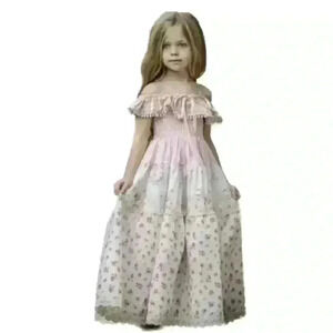 Doll Cake “Pocketful Of Roses Frock"
Layered Dress Girls Size 6 Years NWT!